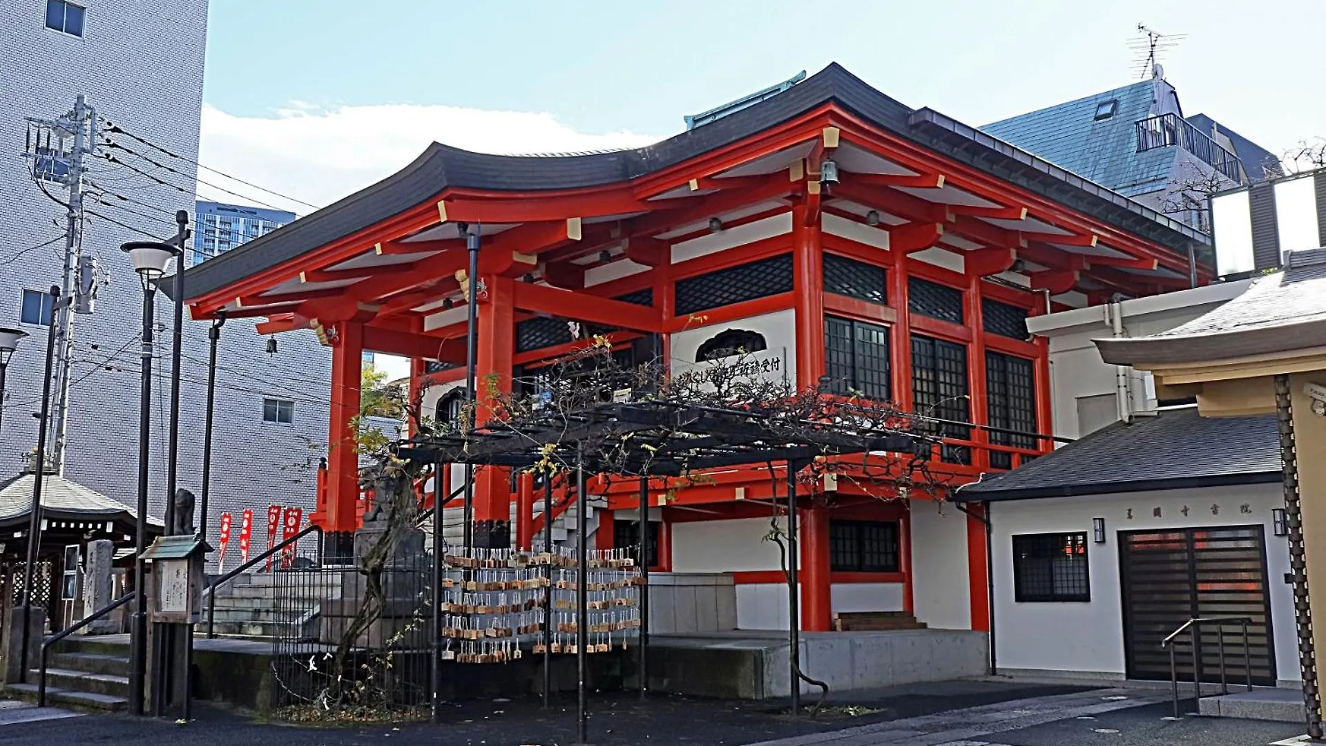 Studio-D Tokyo 0*,  Giappone
